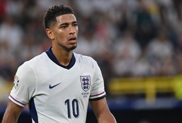 邮报：贝林厄姆已确认英格兰队是一个全体，而不是他加上另外十东谈主